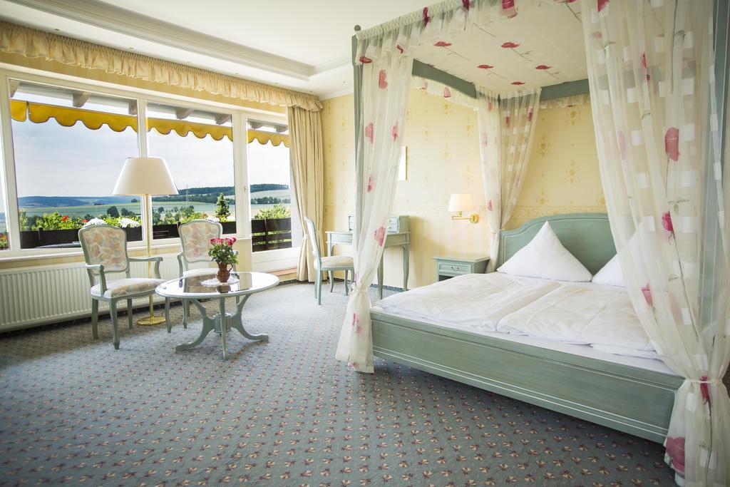 Parkhotel Maasberg Bad Sobernheim Bagian luar foto